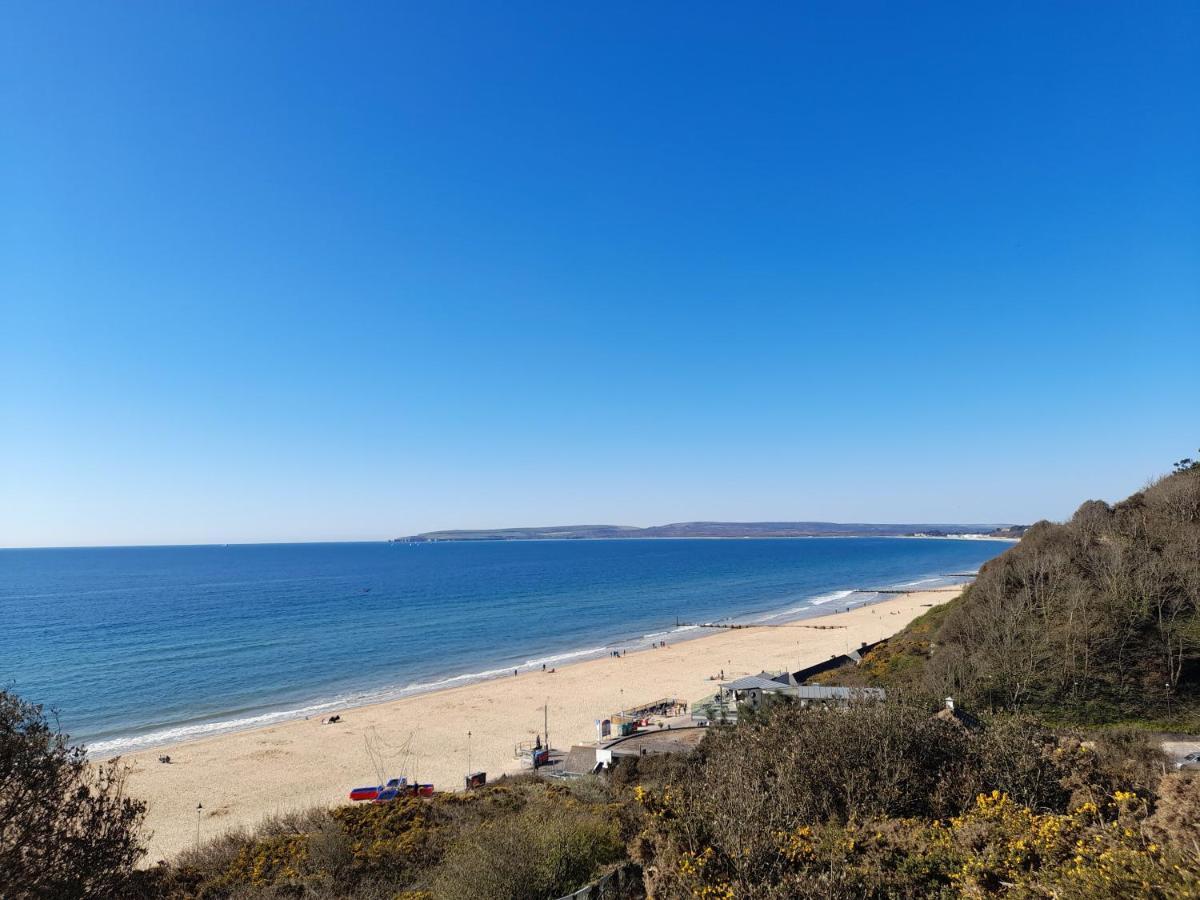 בורנמות' A Stylish Retreat - Super King Bed - Heart Of Town Centre - 5 Mins Stroll To Beach מראה חיצוני תמונה